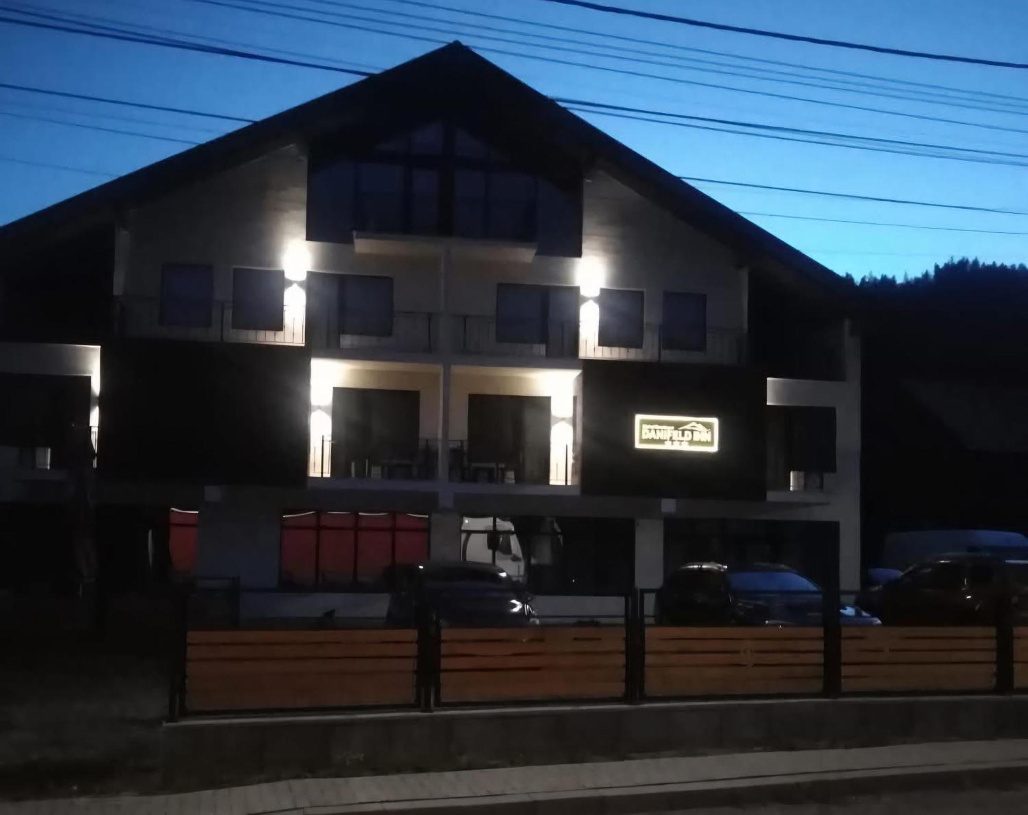 Danifeld Inn Voronet Esterno foto