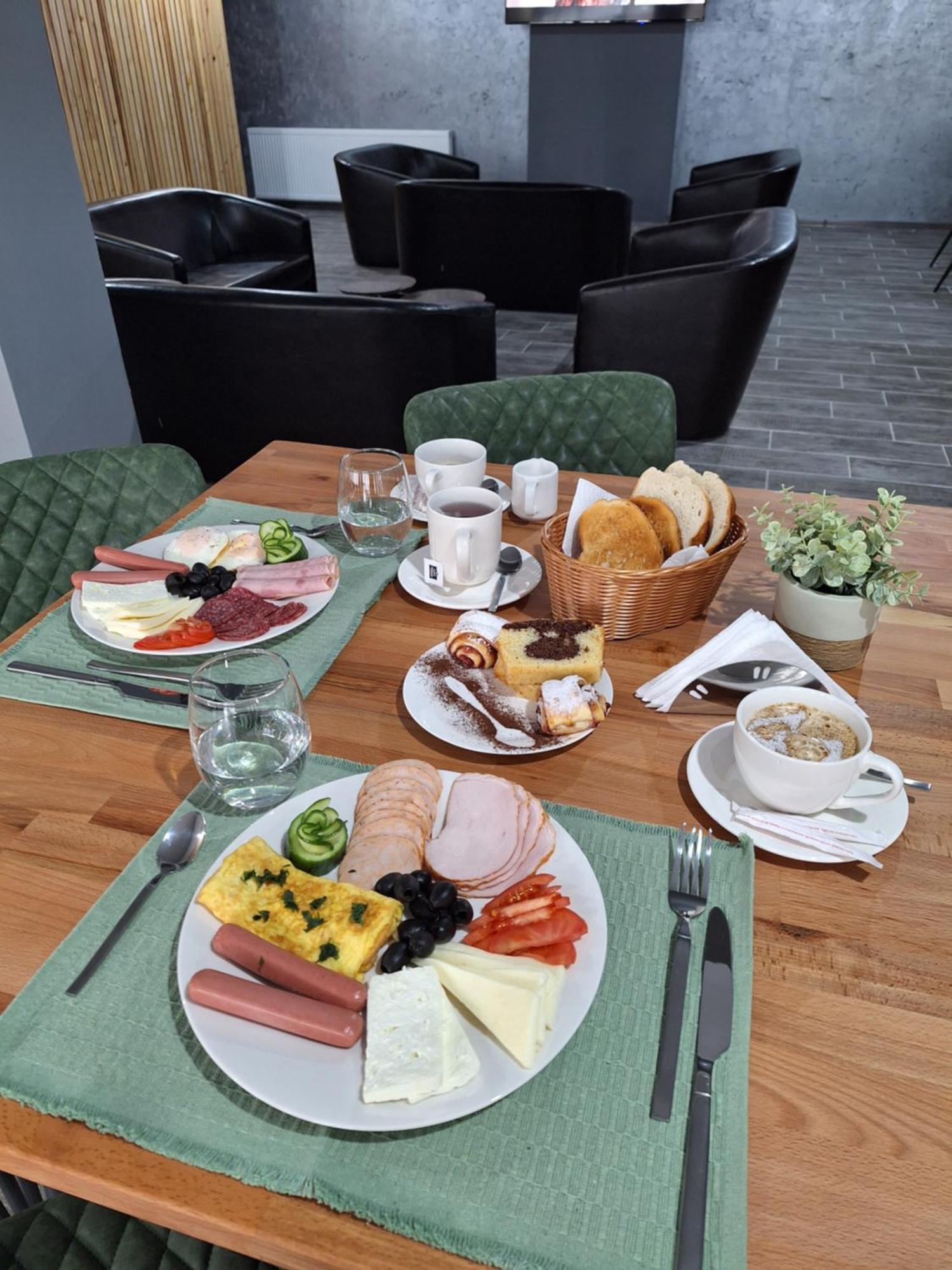 Danifeld Inn Voronet Esterno foto