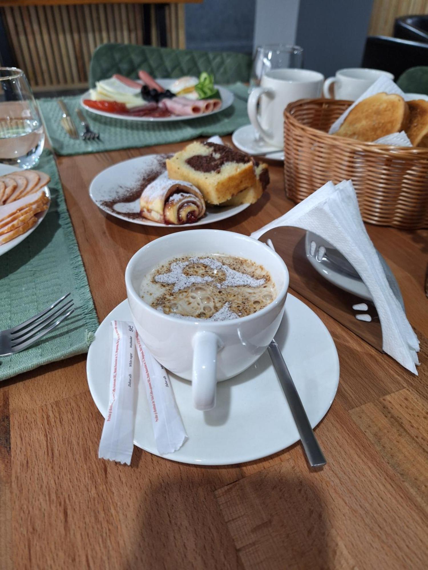 Danifeld Inn Voronet Esterno foto